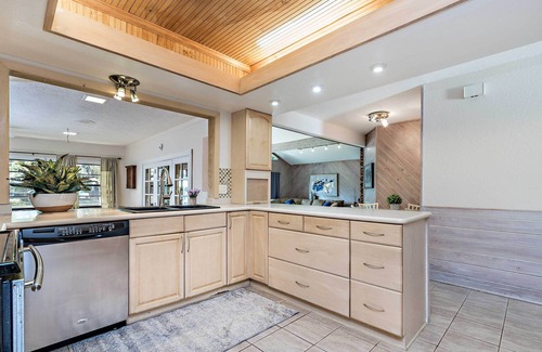 Lake Worth House | Waterfront Home w/Hot Tub: Near West Palm Beach