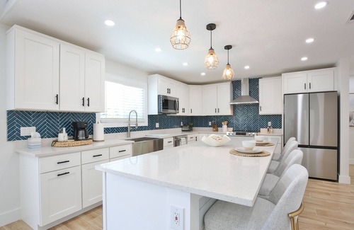 Palma Sola House | Waterfront Home w/Private Heated Pool, Newly Renovated, 10 Min to AMI