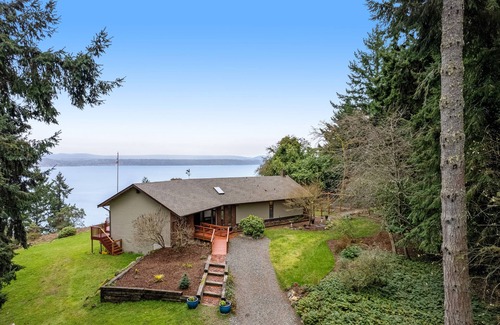 Vashon Island House | Waterfront home with deck, WiFi, & views of the sound