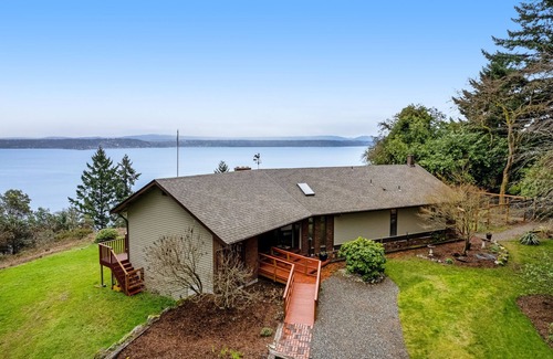 Vashon Island House | Waterfront home with deck, WiFi, & views of the sound