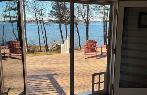 South Eliot House | Waterfront Home with dock just 10 min from downtown Portsmouth, NH. Sleeps 10.