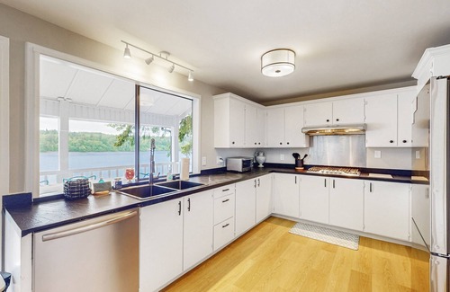Vashon Island House | Waterfront home with hot tub, deck pool table and firepit