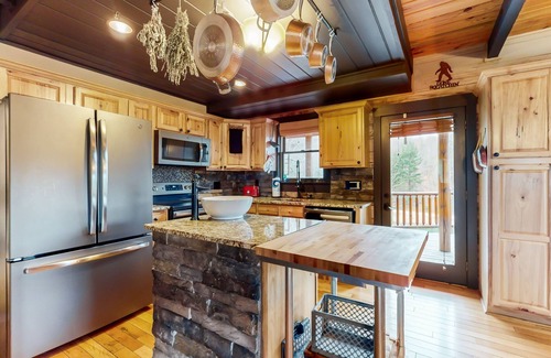 Vein Mountain House | Waterfront home with private dock, game room, fireplaces, water & mtn views, W/D
