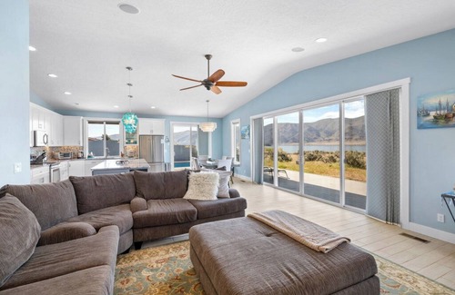 Desert Aire House | Waterfront home with salt water pool in Desert Aire