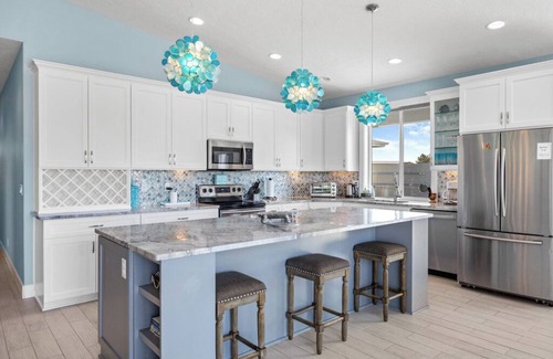 Desert Aire House | Waterfront home with salt water pool in Desert Aire