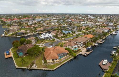 Marco Island House | Waterfront Home With Heated Pool/Jacuzzi and only 1mile to beach