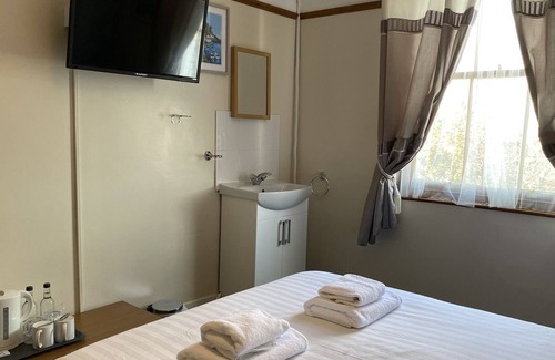Deal Hotel | Waterfront Hotel