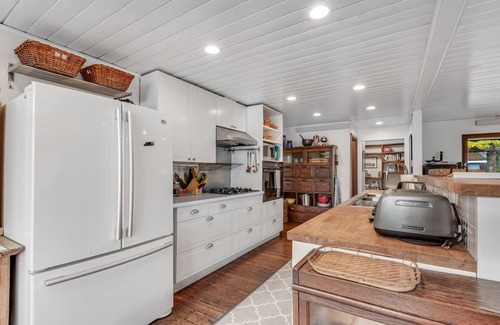 Seabeck House | Waterfront house & cottage with private beach, kayaks, SUPs, 4 decks - dogs OK