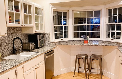 Kenmore House | Waterfront House in Kenmore