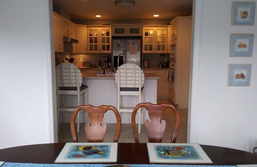 Wilmington House | Waterfront house. Pier, kayak, fishing, privacy, nature. Near beaches, boating.