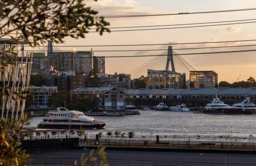 Millers Point Apartment | Waterfront - KING Bed Suite @ Rocks Sydney #10A