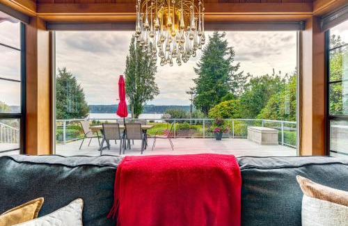 Kingston House | Waterfront Kingston Getaway Beach Access On-Site!