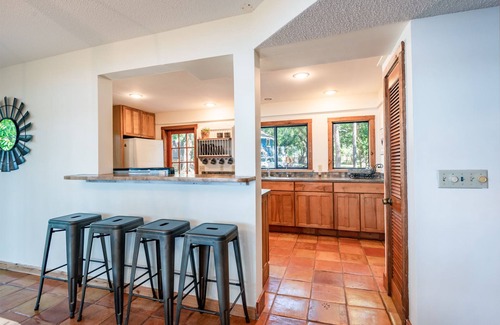 Lake Magdalene House | Waterfront Lake Farmhouse - Relax Lakeside with Magical Sunset Views