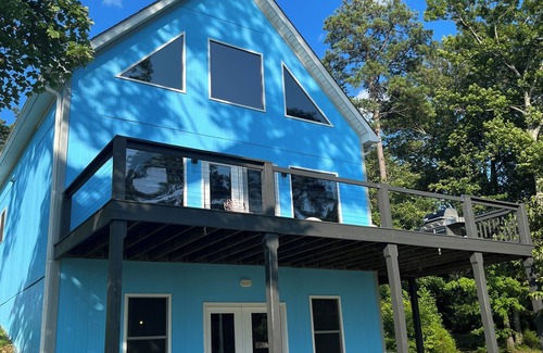 Cross Hill House | Waterfront Lake Greenwood Home