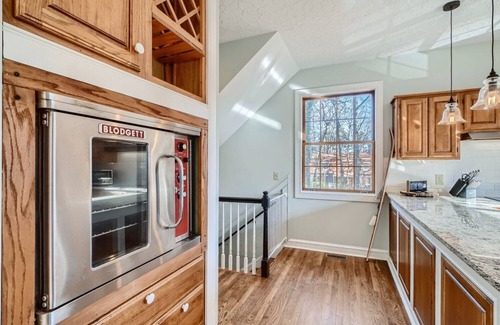 Gainesville House | Waterfront Lake Lanier - Private Dock & Fire Pit space for the whole family!