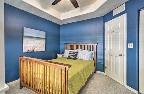 Lake Ozark Apartment | Waterfront Lake Ozark Condo with Pool Access