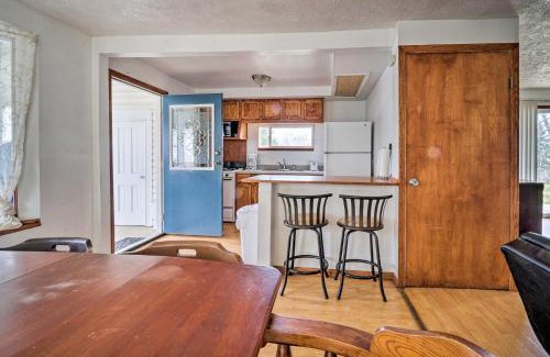 Geneva-on-the-Lake House | Waterfront Lake Erie Vacation Rental on the Strip!