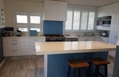 Port Stephens Council Apartment | Waterfront location - 2 bed renovated apartment in Corlette, Port Stephens