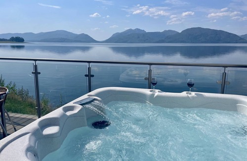 Kentallen Cottage | Waterfront Lodge 8 with Hot Tub