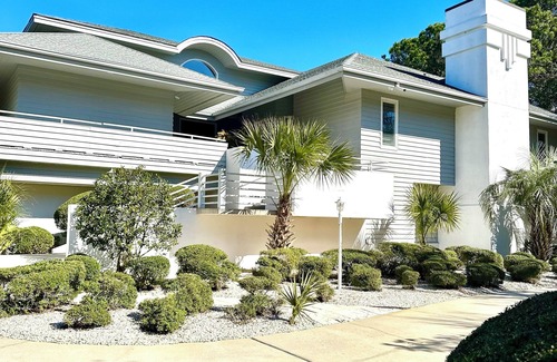 Debordieu Colony House | Waterfront Luxury Home w 5 bd-5.5 bath, private pool situated on 1 acre property