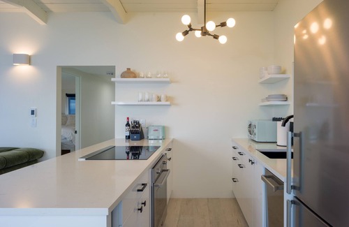 Eastsound Cottage | Waterfront Luxury, Hot Tub,Fast Internet, Mooring
