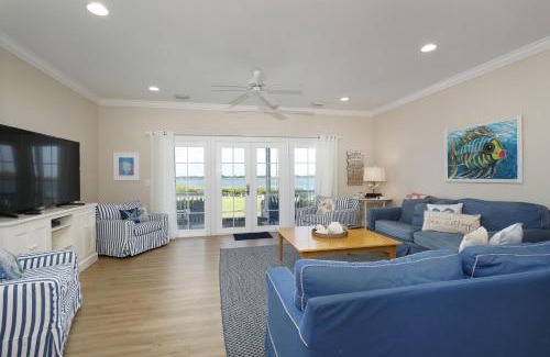 Florida Keys House | Waterfront luxury Villa 54 with sunset views and boat slip townhouse