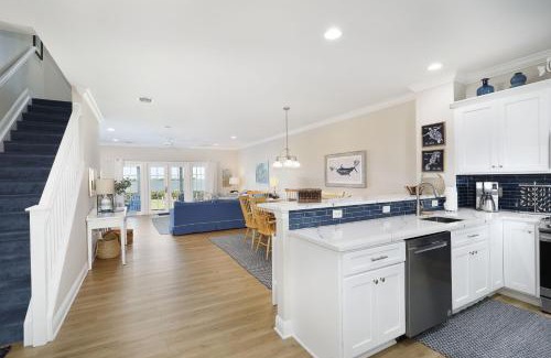 Florida Keys House | Waterfront luxury Villa 54 with sunset views and boat slip townhouse