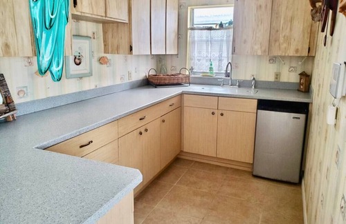 Springs at Kings Bay House | Waterfront Manatee Villa with Pool - Long term Rental