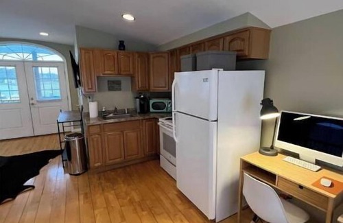 Fair Haven Apartment | Waterfront Marina Loft Fall Getaway