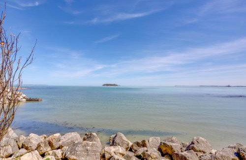 Put-in-Bay Apartment | Waterfront Middle Bass Condo with Pool Access!