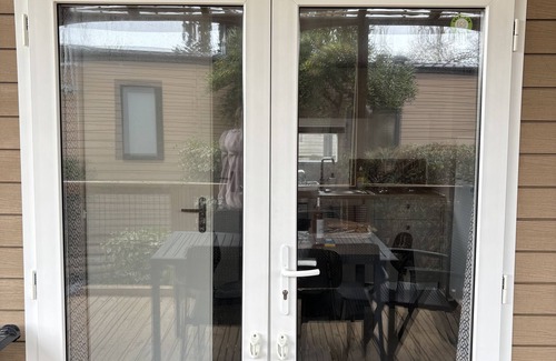 Saint-Hippolyte House | Waterfront mobile home 5* camping at Torreilles plage