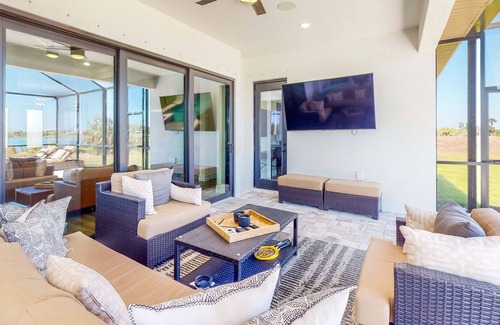 Southside Rural Community House | Waterfront modern home with pool & hot tub
