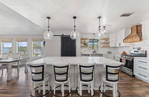 Florida Panhandle House | Waterfront Oasis Getaway - Boat Dock & Lift