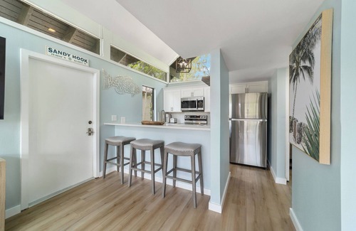 Crystal River Condo | Waterfront Oasis - Crystal River:1-Bedroom with Gulf Views, Pool, and Boat Dock!