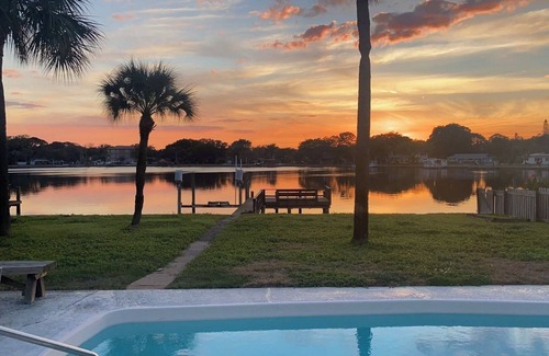 Coquina Key House | Waterfront Oasis