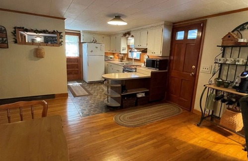 Naples Cottage | Waterfront on Sebago Lake