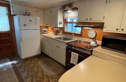 Naples Cottage | Waterfront on Sebago Lake