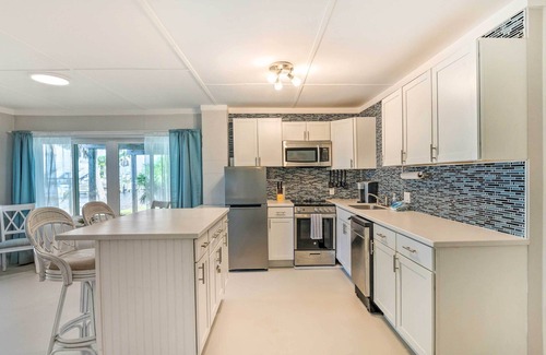 Perdido Key Coves One Apartment | Waterfront Pensacola Getaway, Walk to Beach!