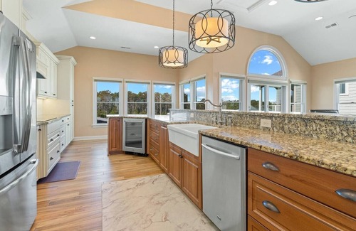Manteo House | Waterfront,Pool,Game Room,Beach,DeepWaterAccess