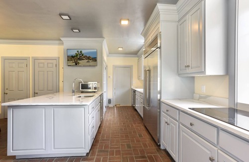 Sherwood House | Waterfront-Private 153 acre Historic Estate