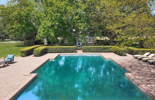 Sherwood House | Waterfront-Private 153 acre Historic Estate