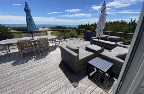 Springs House | Waterfront Private Beach House on Gardiner's Bay