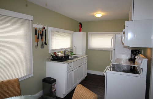 St. Lucie Village Cottage | Waterfront property with a quaint one bedroom cottage enjoy old Florida Charm