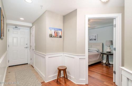 Morehead City House | Waterfront Resort , World Class Marina & Slip