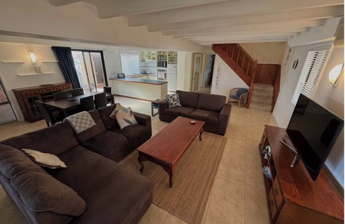 South Yunderup House | Waterfront Retreat | Private Spa & Jetty | Family & Pet-Friendly Getaway