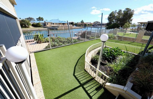 South Yunderup House | Waterfront Retreat | Private Spa & Jetty | Family & Pet-Friendly Getaway