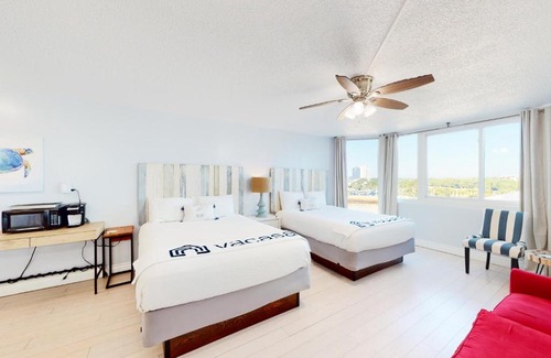 Panama City Beach Hotel | Waterfront Retreat