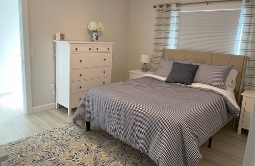 Southside Rural Community House | Waterfront retreat centrally located between Tampa, Sarasota and St. Petersburg.