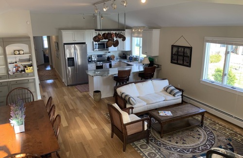 St. Leonard House | Waterfront riverhouse on a beautiful farm only 50 minutes from DC
