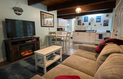 Washougal House | Waterfront: River’s Edge on Washougal River